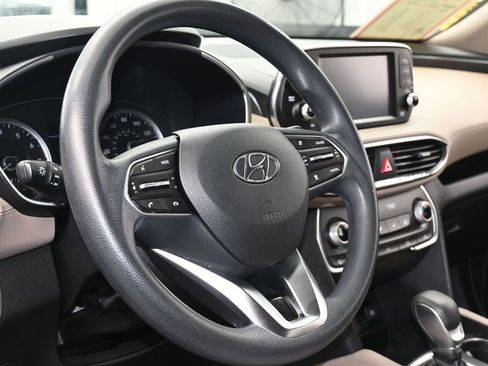 Used 2019 Hyundai Santa Fe SE image 13