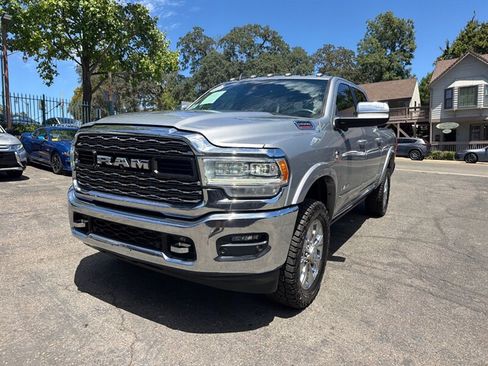Used 2019 RAM 2500 Limited AWD/4WD image 3