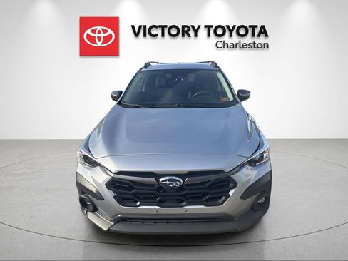 Used 2025 Subaru Crosstrek 2.0i Premium AWD/4WD image 2