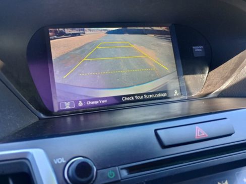 Used 2017 Acura TLX w/ Technology Package FWD image 14