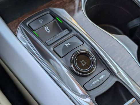 Used 2018 Acura TLX V6 FWD image 17