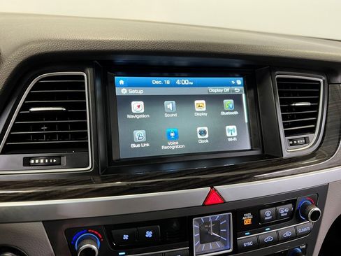 Used 2018 Genesis G80 3.8 image 41