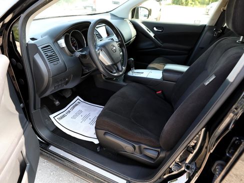 Used 2013 Nissan Murano S image 16