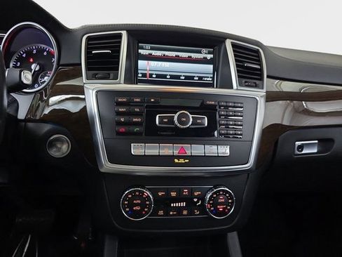 Used 2014 Mercedes-Benz GL 450 4MATIC image 20