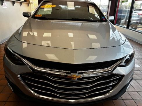 Used 2021 Chevrolet Malibu LT FWD image 5