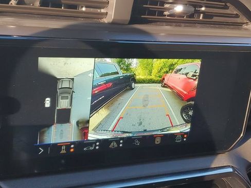 Used 2025 GMC Sierra 1500 AT4 w/ AT4 Premium Package AWD/4WD image 22