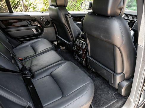 Used 2019 Land Rover Range Rover Supercharged image 44