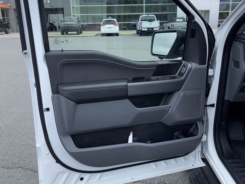 Used 2025 Ford F150 Lightning Flash AWD/4WD image 14