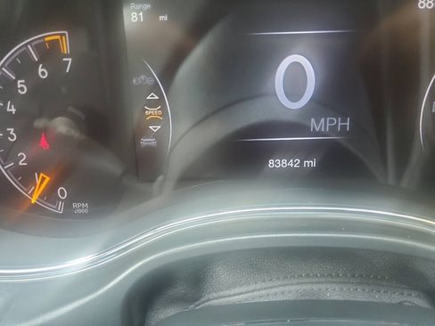 Used 2021 Jeep Grand Cherokee Limited AWD/4WD image 8