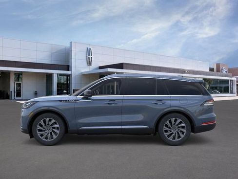 New 2026 Lincoln Aviator 2WD image 3