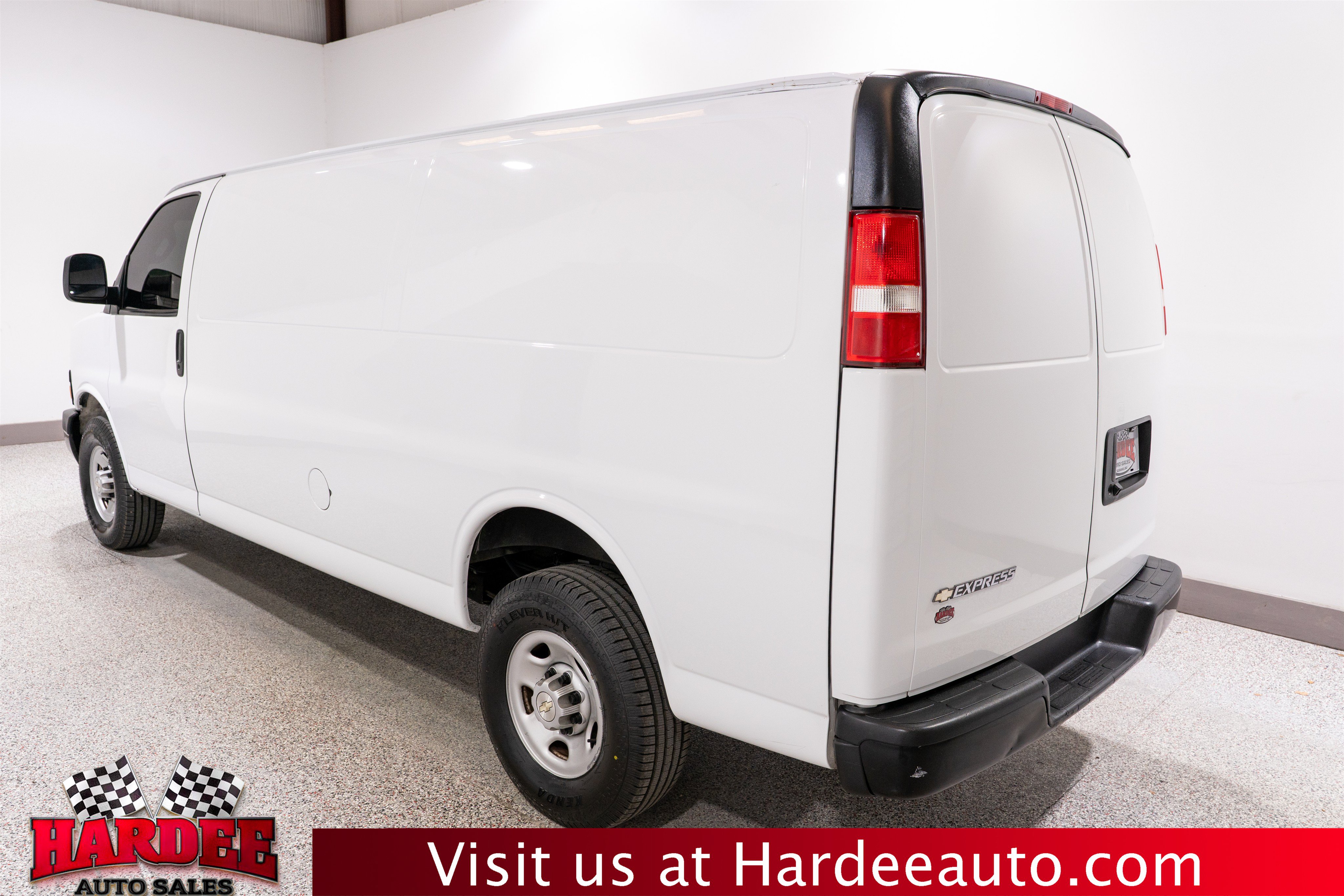 Used 2023 Chevrolet Express 2500 Extended w/ Driver Convenience Package RWD image 3