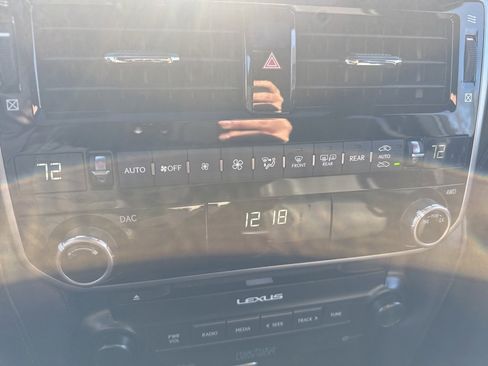 Used 2023 Lexus GX 460 Premium image 14