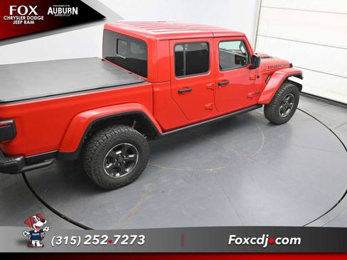 Used 2022 Jeep Gladiator Rubicon w/ LED Lighting Group AWD/4WD image 32