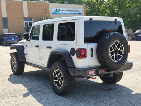Used 2024 Jeep Wrangler Unlimited Rubicon w/ Technology Group AWD/4WD image 8