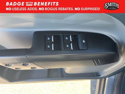 Used 2025 Ford Maverick XL image 15