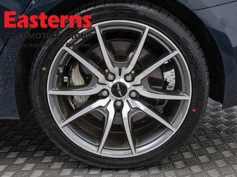 Used 2025 Genesis G70 2.5T RWD image 32