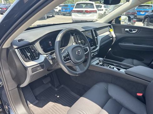 Used 2025 Volvo XC60 B5 Plus w/ Protection Package Premier AWD/4WD image 10