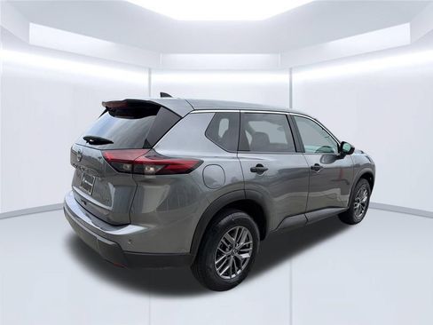 Used 2024 Nissan Rogue S AWD/4WD image 7