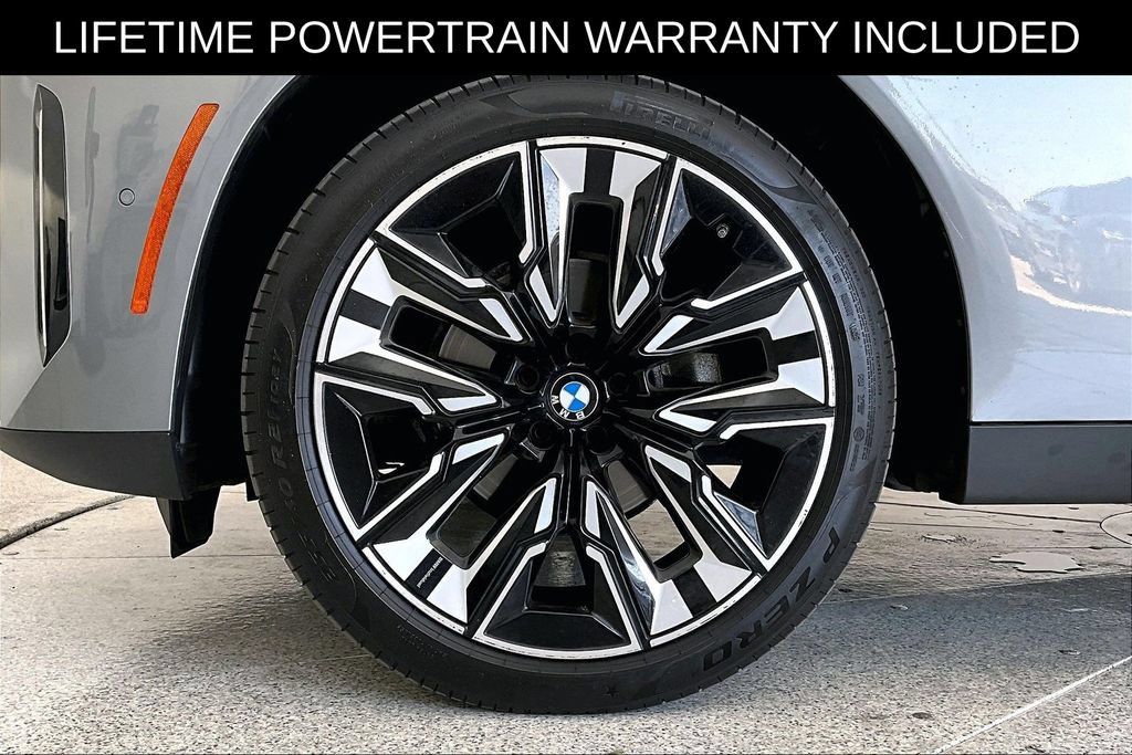 Used 2025 BMW X3 xDrive30i w/ Premium Package AWD/4WD image 12