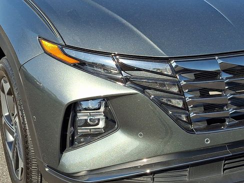Certified 2023 Hyundai Tucson Limited AWD/4WD image 9