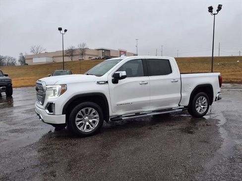 Used 2021 GMC Sierra 1500 Denali w/ Driver Alert Package II AWD/4WD image 9