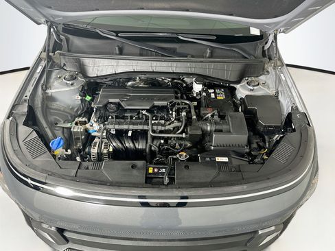 Used 2025 Hyundai Kona SEL FWD image 33