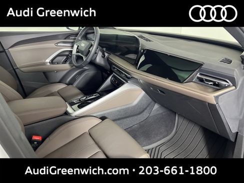 Used 2025 Audi Q5 Premium Plus w/ Premium Plus AWD/4WD image 12