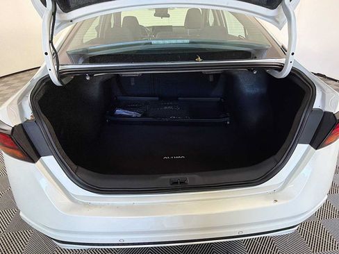 Used 2025 Nissan Altima 2.5 SV w/ SV Special Edition Package FWD image 23