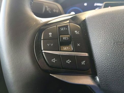 Used 2025 Ford Explorer Platinum AWD/4WD image 21