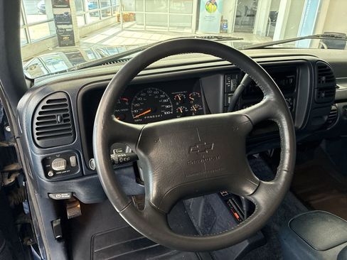 Used 1995 Chevrolet Tahoe 4WD 2-Door image 14