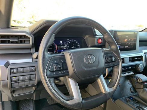 Used 2025 Toyota 4Runner TRD Off-Road image 34