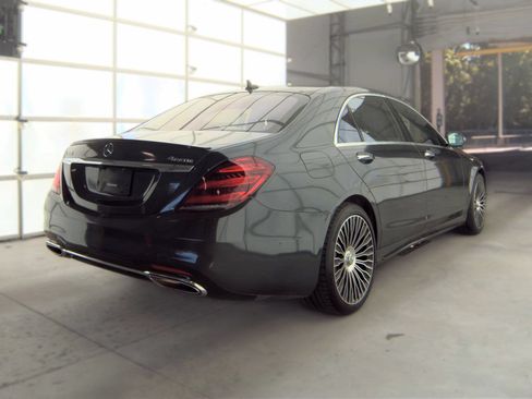 Used 2019 Mercedes-Benz S 560 4MATIC Sedan image 3