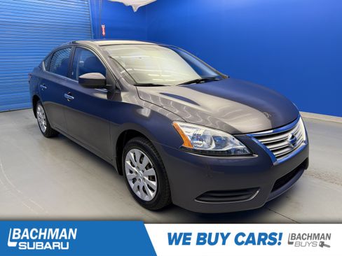 Used 2015 Nissan Sentra SV FWD image 1