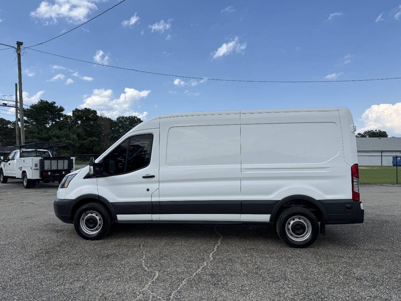 Used 2018 Ford Transit 350 148 Medium Roof RWD image 20
