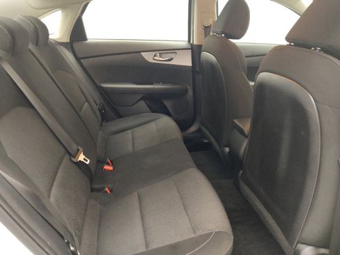 Used 2022 Kia Forte LXS FWD image 19