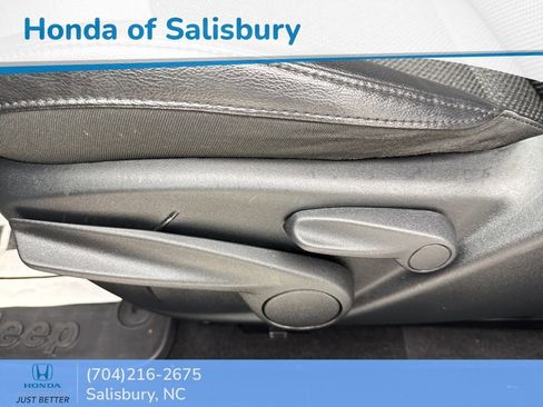 Used 2019 Jeep Compass Trailhawk image 19