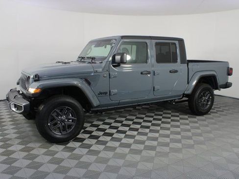 New 2026 Jeep Gladiator Sport image 2