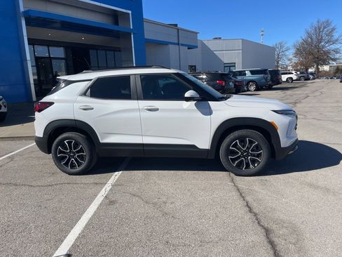 New 2026 Chevrolet TrailBlazer ACTIV image 2