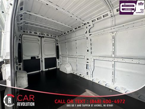Used 2023 RAM ProMaster 2500 w/ Convenience Group FWD image 11