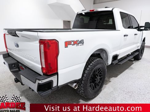Used 2024 Ford F250 XLT w/ FX4 Off-Road Package AWD/4WD image 5