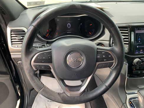 Used 2020 Jeep Grand Cherokee Limited AWD/4WD image 26