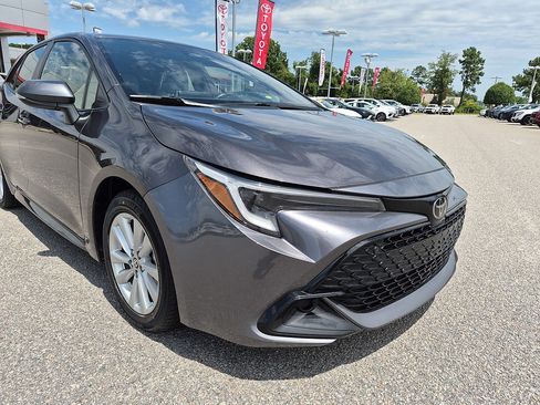 Used 2023 Toyota Corolla SE FWD image 9