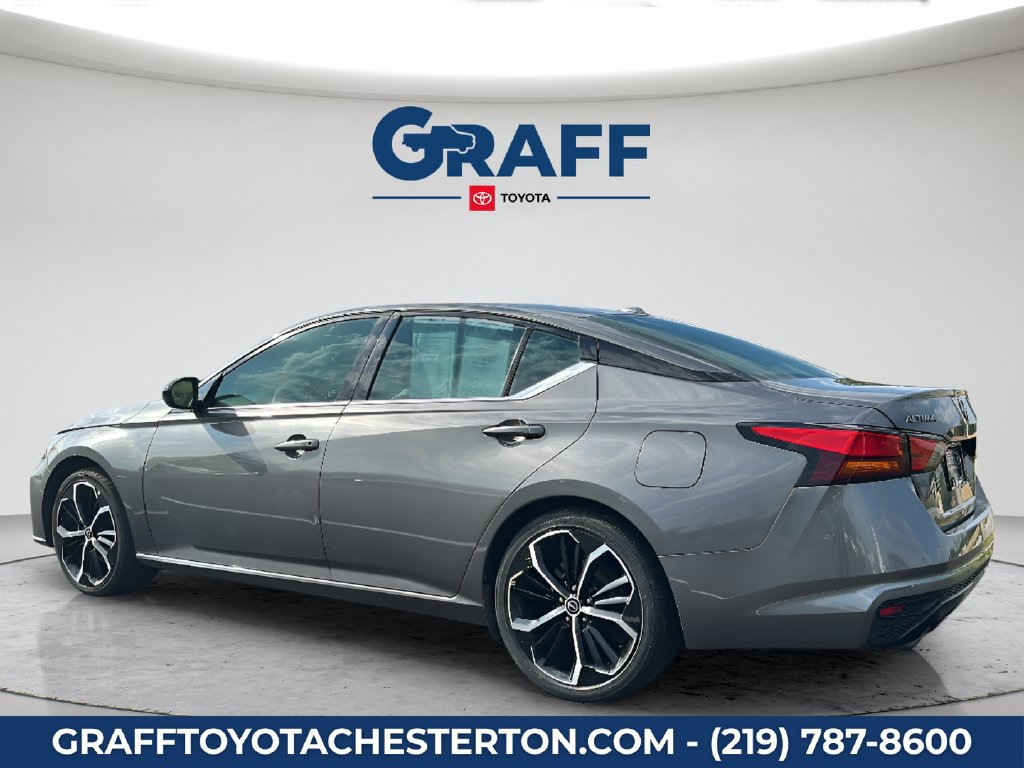 Used 2025 Nissan Altima 2.5 SR FWD image 10