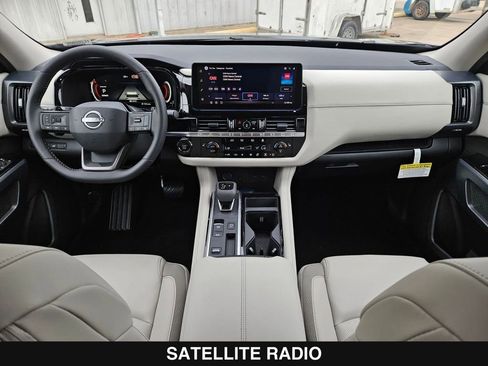 New 2026 Nissan Pathfinder SL FWD image 20
