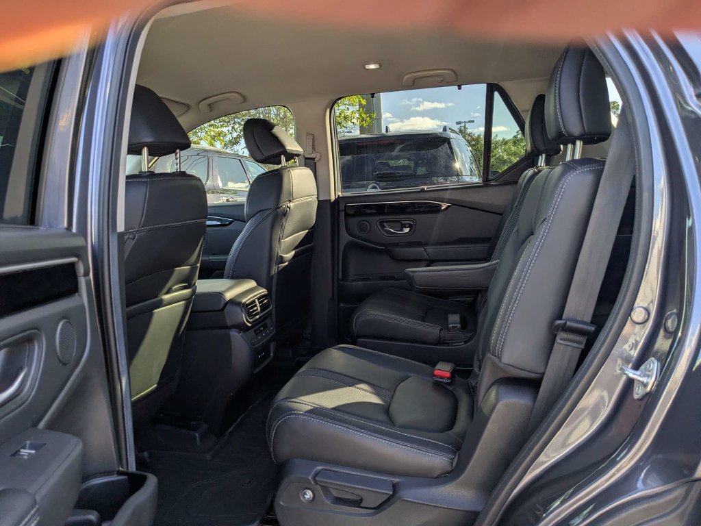 Used 2024 Honda Pilot EX-L image 18