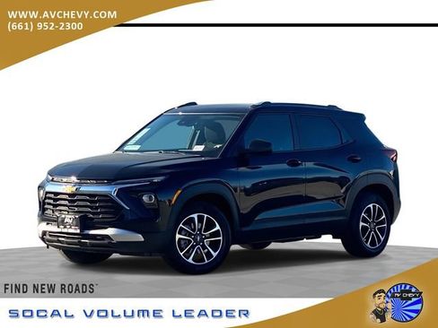 New 2026 Chevrolet TrailBlazer LT FWD image 1