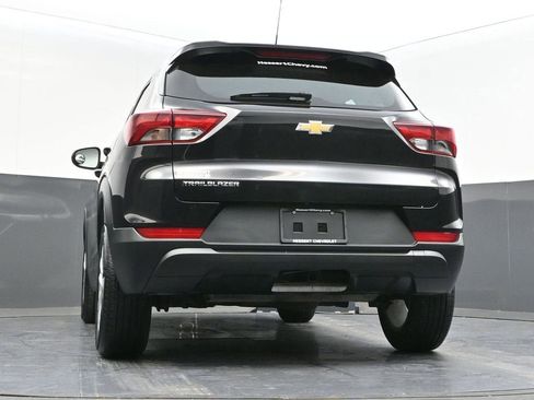 Certified 2025 Chevrolet TrailBlazer LS FWD image 36