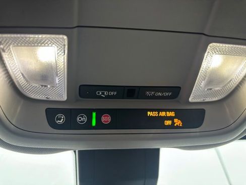 Used 2023 Chevrolet Equinox LT image 10