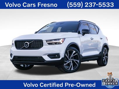 Used 2022 Volvo XC40 T4 R-Design w/ Advanced Package