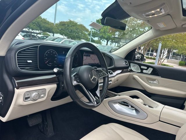 Certified 2024 Mercedes-Benz GLS 450 4MATIC image 19